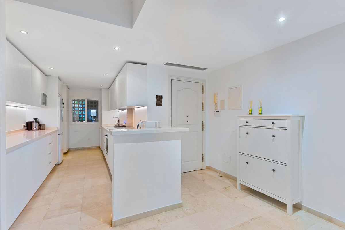 Apartamentos de 3 dormitorios en venta en Sierra Blanca – R5253202