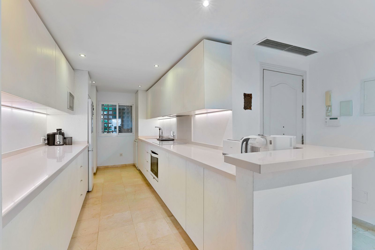 Apartamentos de 3 dormitorios en venta en Sierra Blanca – R5253202