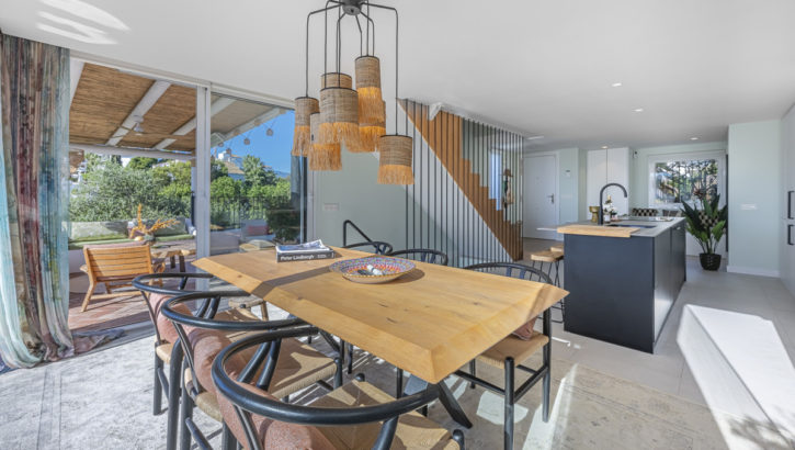 Adosados de 4 dormitorios en venta en Milla de Oro – R5237824 Adosados de 4 dormitorios en venta en Milla de Oro – R5237824 en