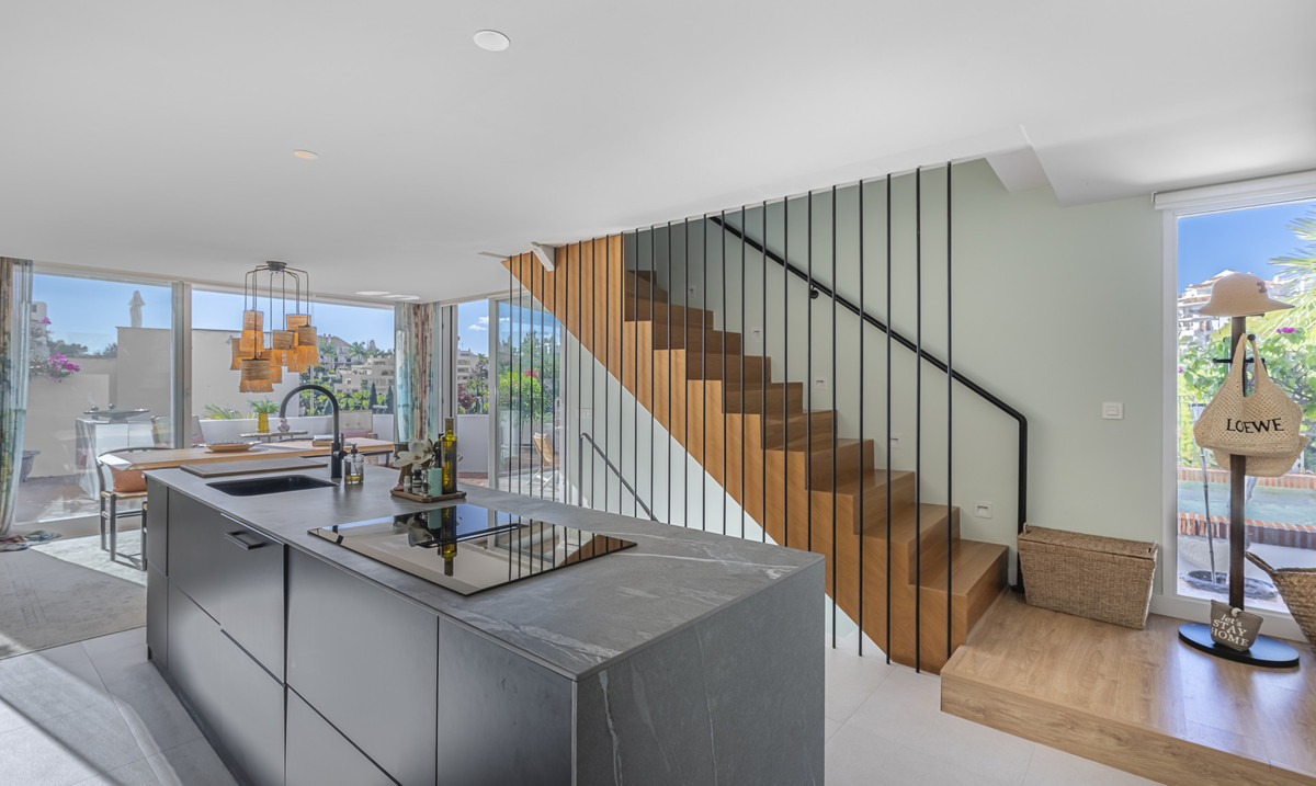 4 bedroom Townhouses for sale in Milla de Oro – R5237824