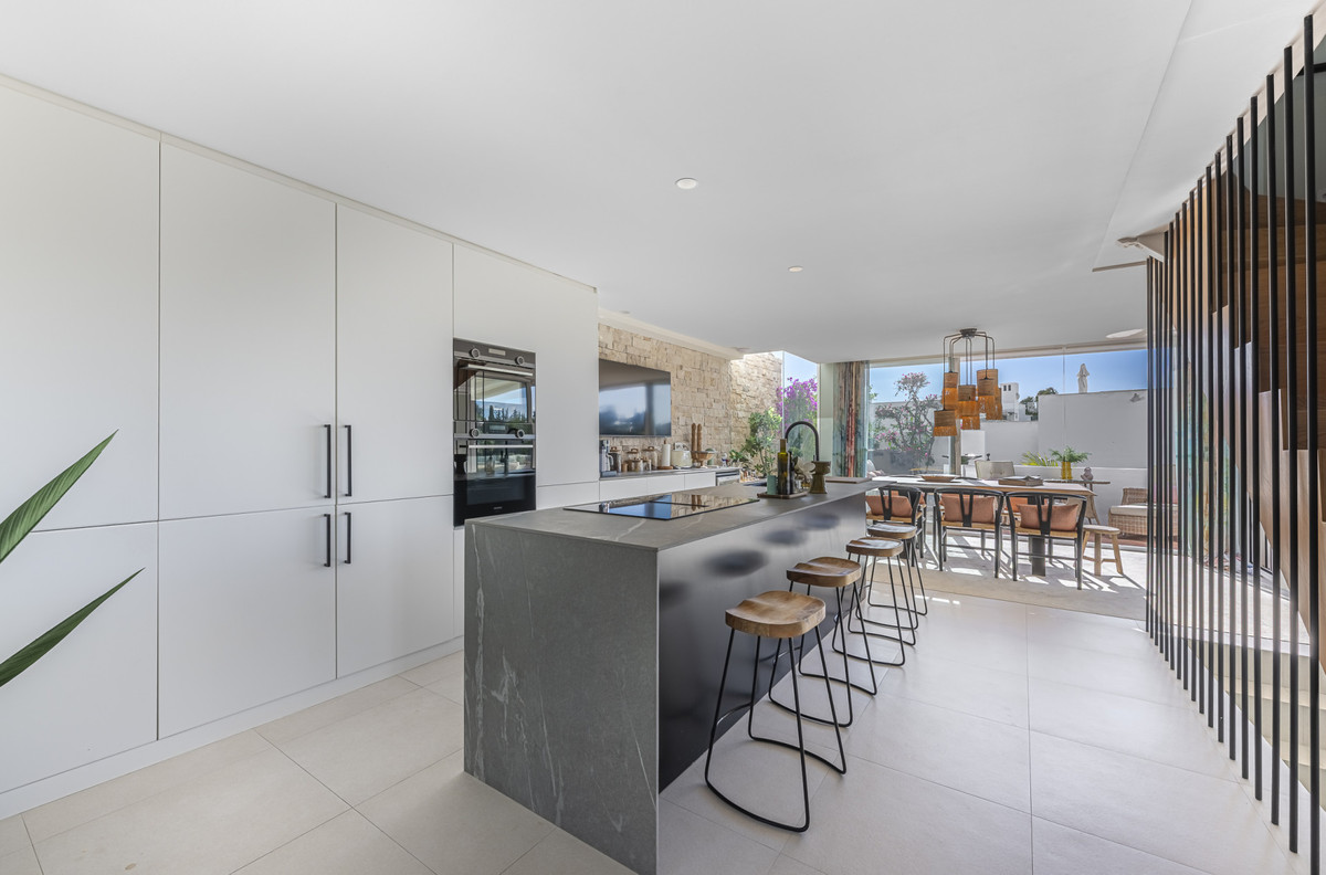 4 bedroom Townhouses for sale in Milla de Oro – R5237824