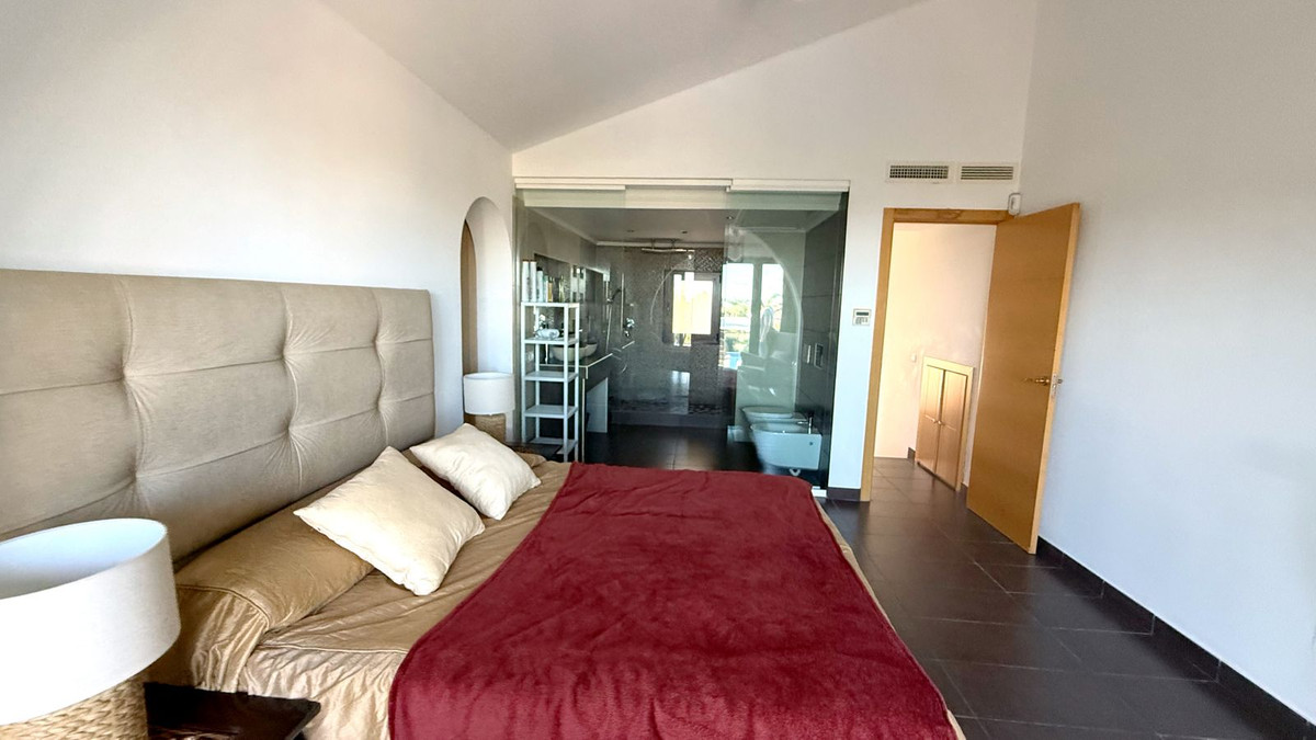 3 bedroom Villas for sale in Milla de Oro – R5233807