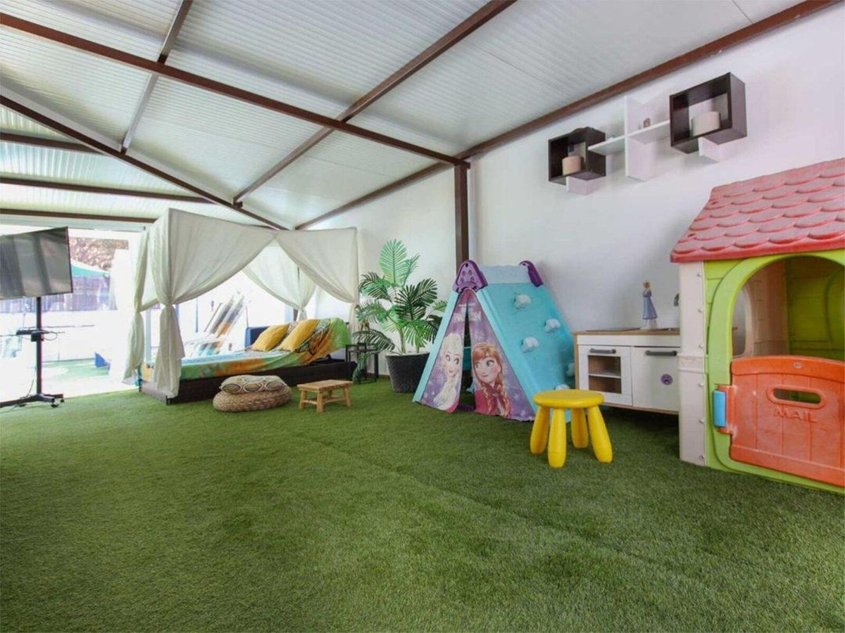 4 bedroom Villas for sale in El Rosario – R4905019 4 bedroom Villas for sale in El Rosario – R4905019