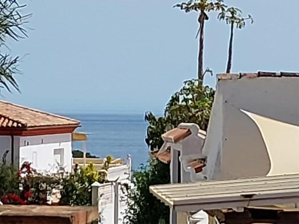 4 bedroom Semi-detached for sale in Calahonda – R5025967 4 bedroom Semi-detached for sale in Calahonda – R5025967