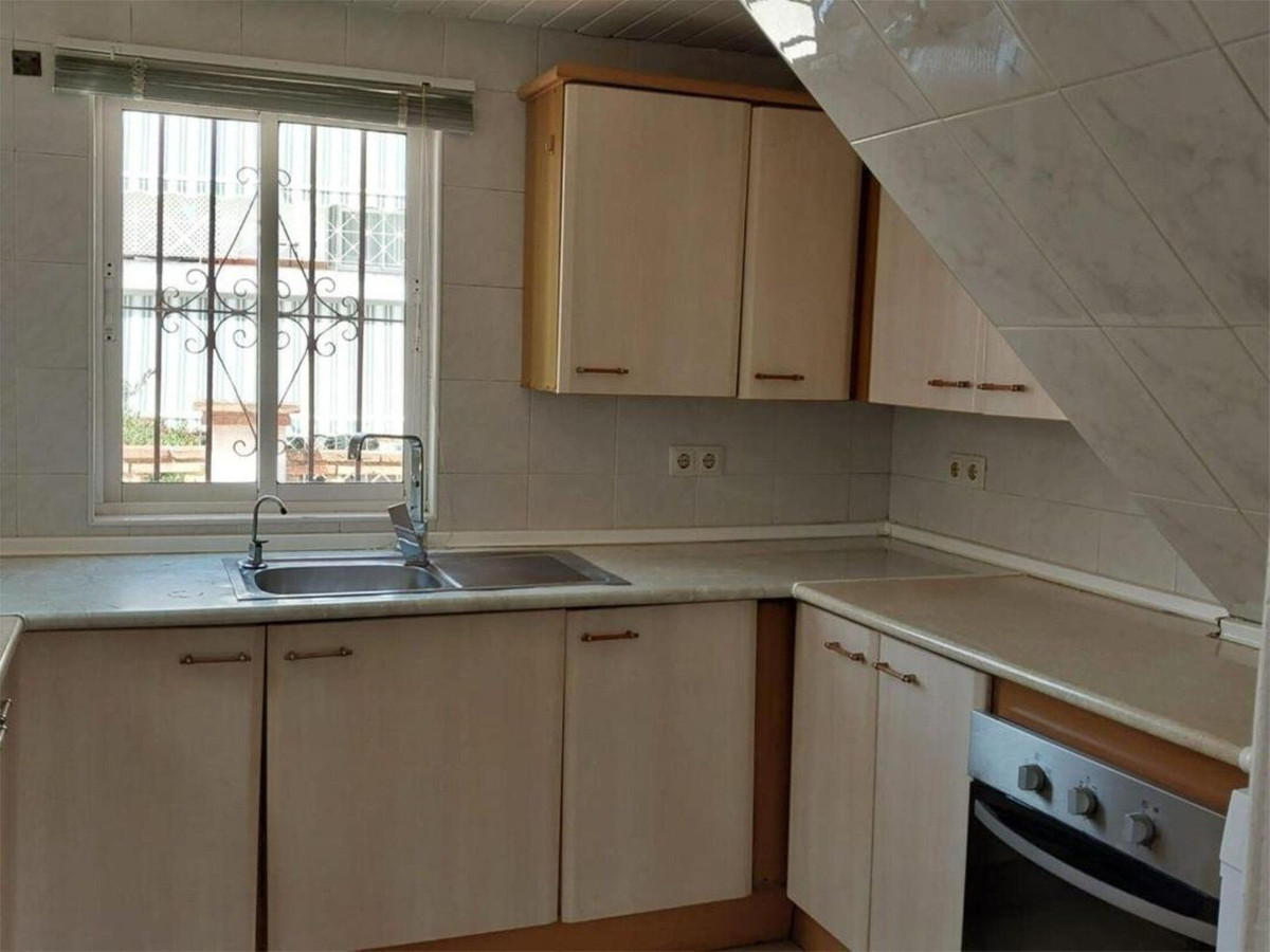 4 bedroom Semi-detached for sale in Calahonda – R5025967 4 bedroom Semi-detached for sale in Calahonda – R5025967