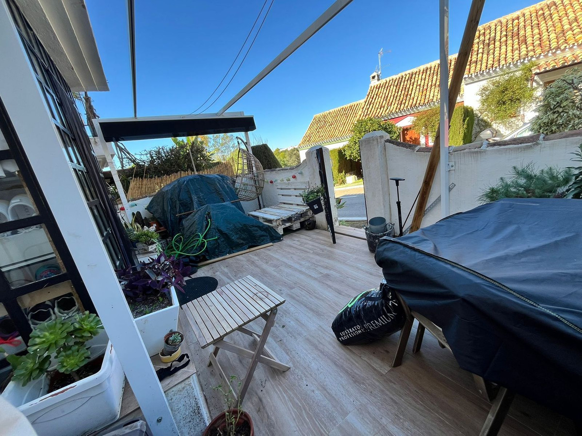 Adosados de 2 dormitorios en venta en Marbella – R5232262