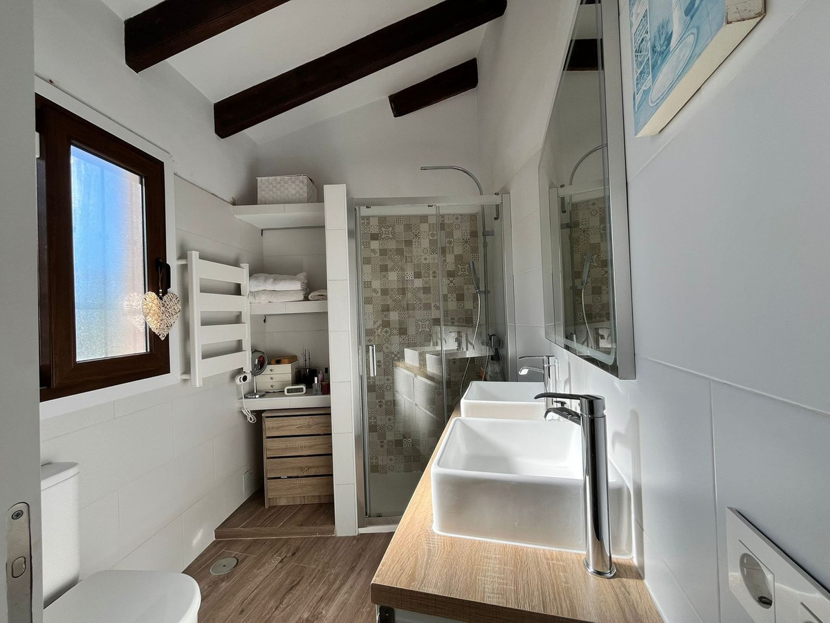 Adosados de 2 dormitorios en venta en Marbella – R5232262