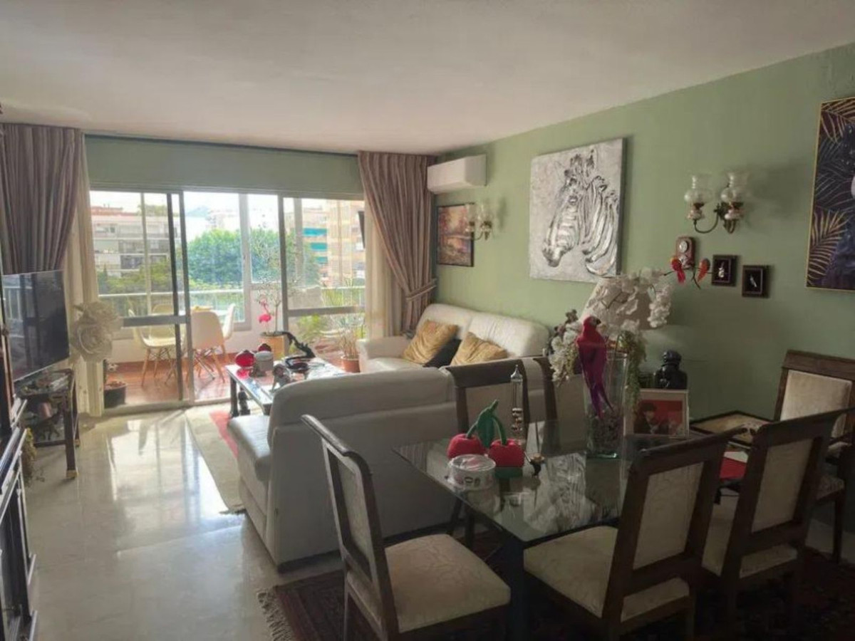 3 bedroom Apartments for sale in Marbella – R5231146