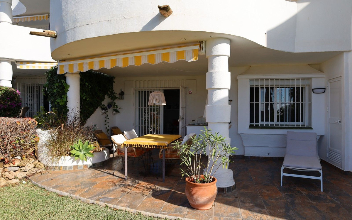 2 bedroom Apartments for sale in Calahonda – R5257657