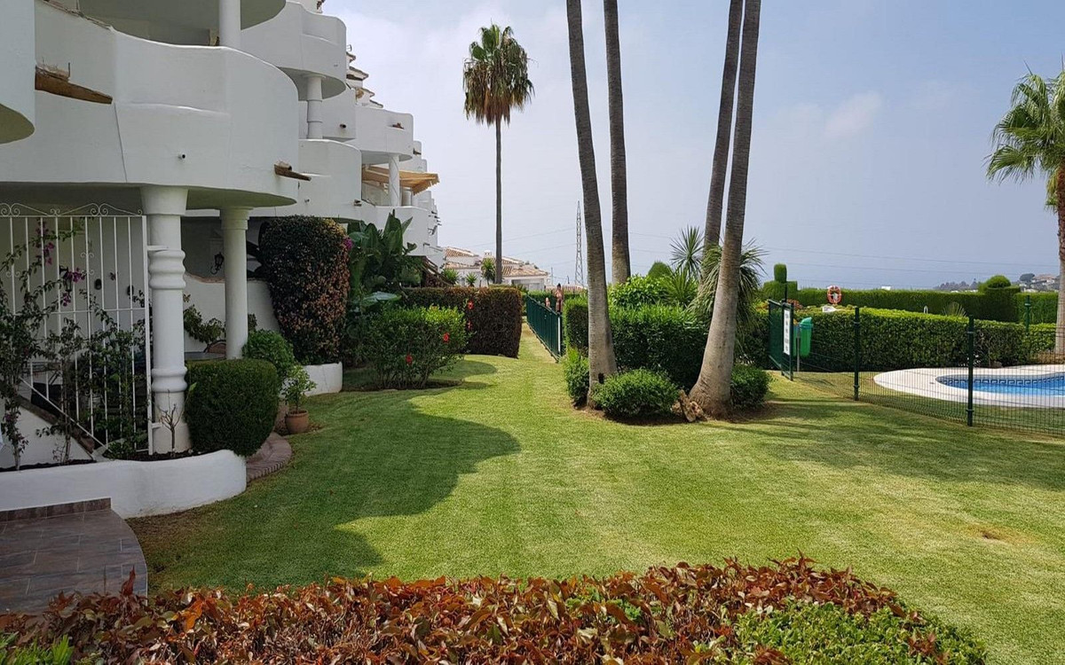 2 bedroom Apartments for sale in Calahonda – R5257657