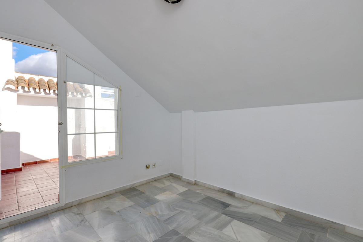 3 bedroom Townhouses for sale in Elviria – R5237515 3 bedroom Townhouses for sale in Elviria – R5237515