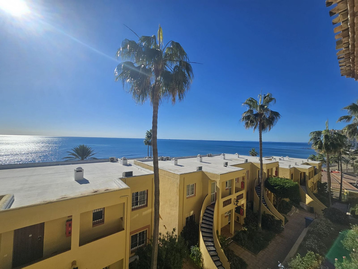 Aticos de 3 dormitorios en venta en Calahonda – R5235637 Aticos de 3 dormitorios en venta en Calahonda – R5235637