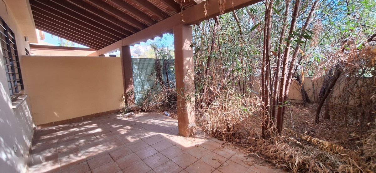 3 bedroom Townhouses for sale in Calahonda – R5255527