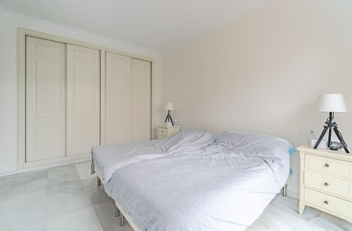 2 bedroom Apartments for sale in Marbella – R5220412