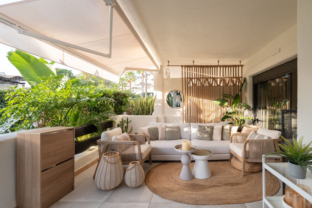 Apartamentos de 2 dormitorios en venta en Selwo – R5230069