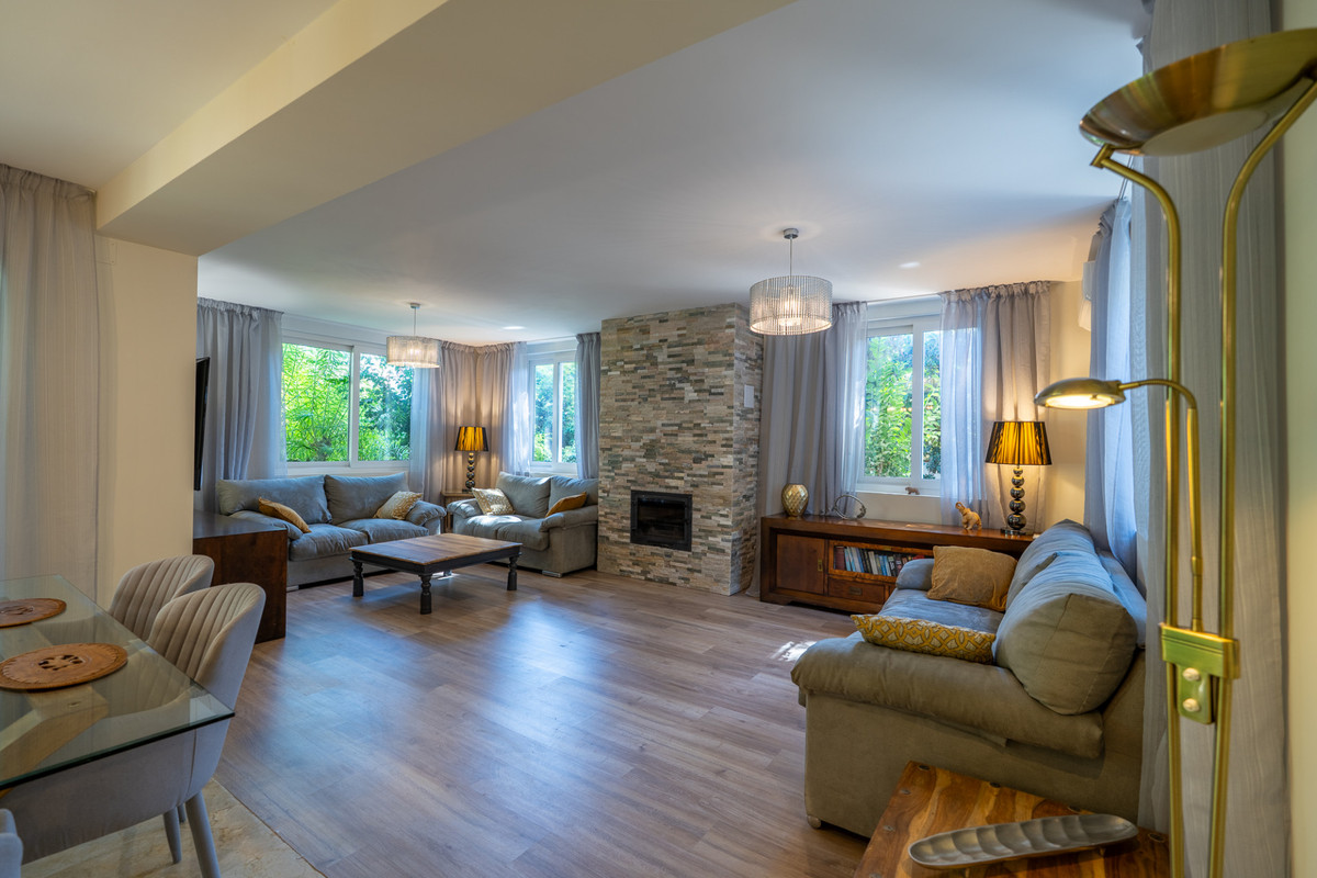 4 bedroom Villas for sale in Marbesa – R5151160 4 bedroom Villas for sale in Marbesa – R5151160