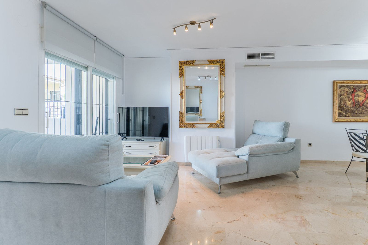 3 bedroom Townhouses for sale in El Rosario – R5219317