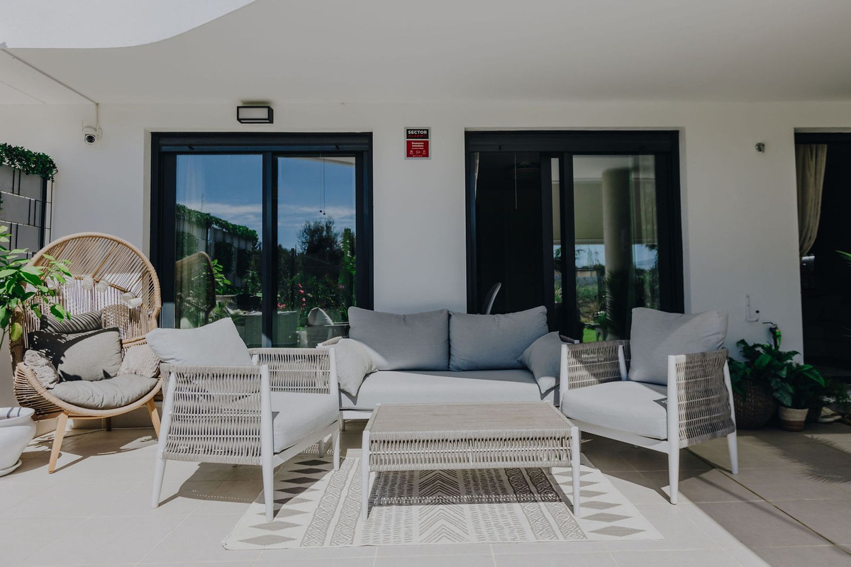 Apartamentos de 2 dormitorios en venta en Selwo – R5156191