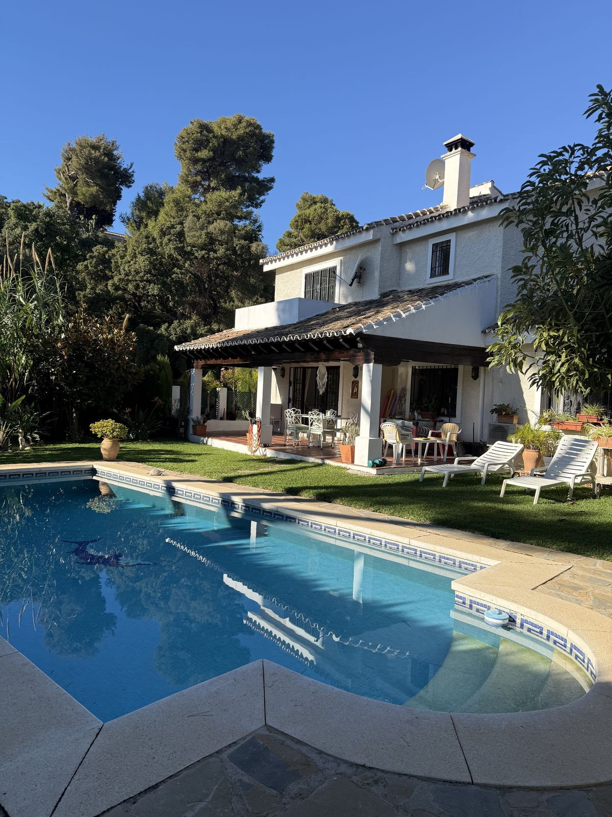 4 bedroom Villas for sale in Calahonda – R5233762