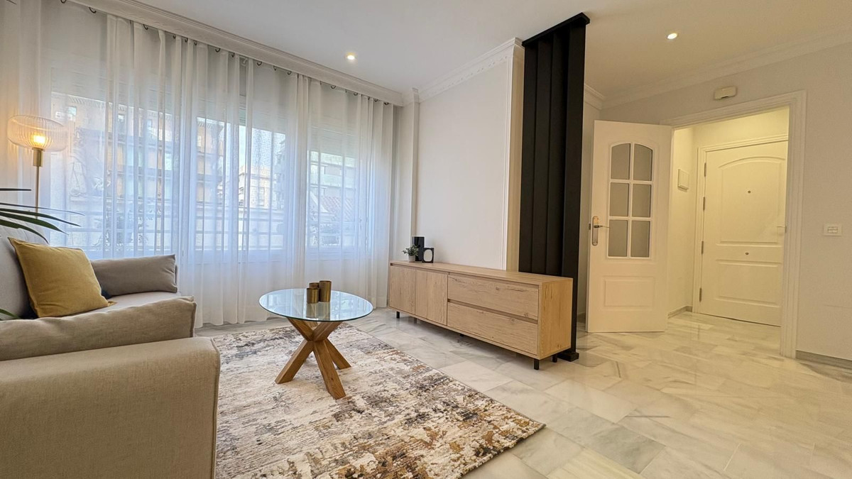 2 bedroom Apartments for sale in Marbella – R5253961