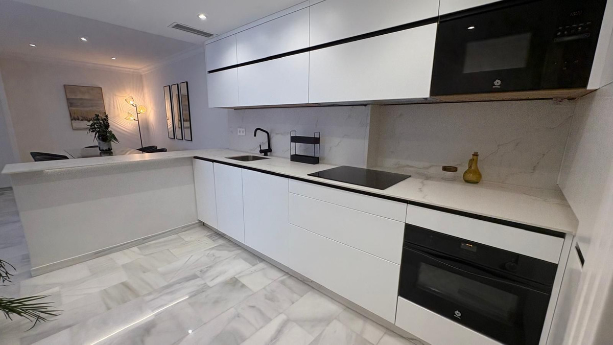 2 bedroom Apartments for sale in Marbella – R5253961