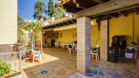 5 bedroom Villas for sale in La Quinta – R5109355