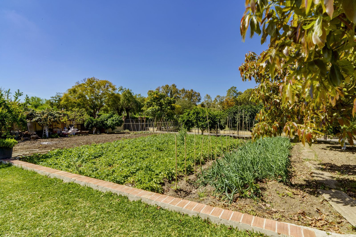 5 bedroom Villas for sale in La Quinta – R5109355 5 bedroom Villas for sale in La Quinta – R5109355