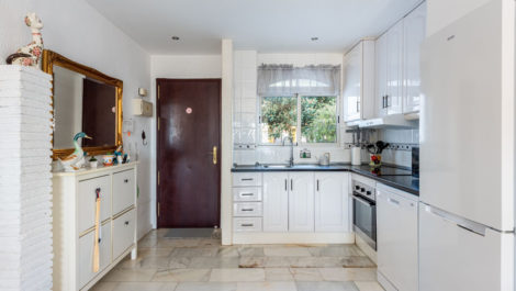 2 bedroom Apartments for sale in Riviera del Sol – R5202562