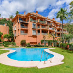 2 bedroom Apartments for sale in Monte Halcones – R5236417