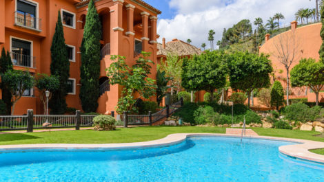 2 bedroom Apartments for sale in Monte Halcones – R5236417