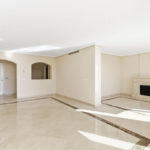 4 bedroom Apartments for sale in Los Arqueros – R5256340