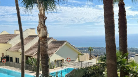 Apartamentos de 3 dormitorios en venta en Marbella – R5202640
