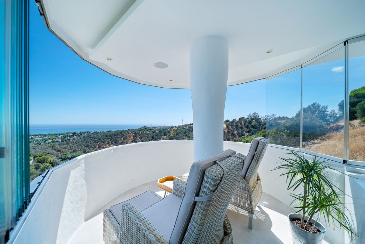 3 bedroom Penthouses for sale in Calahonda – R5229682