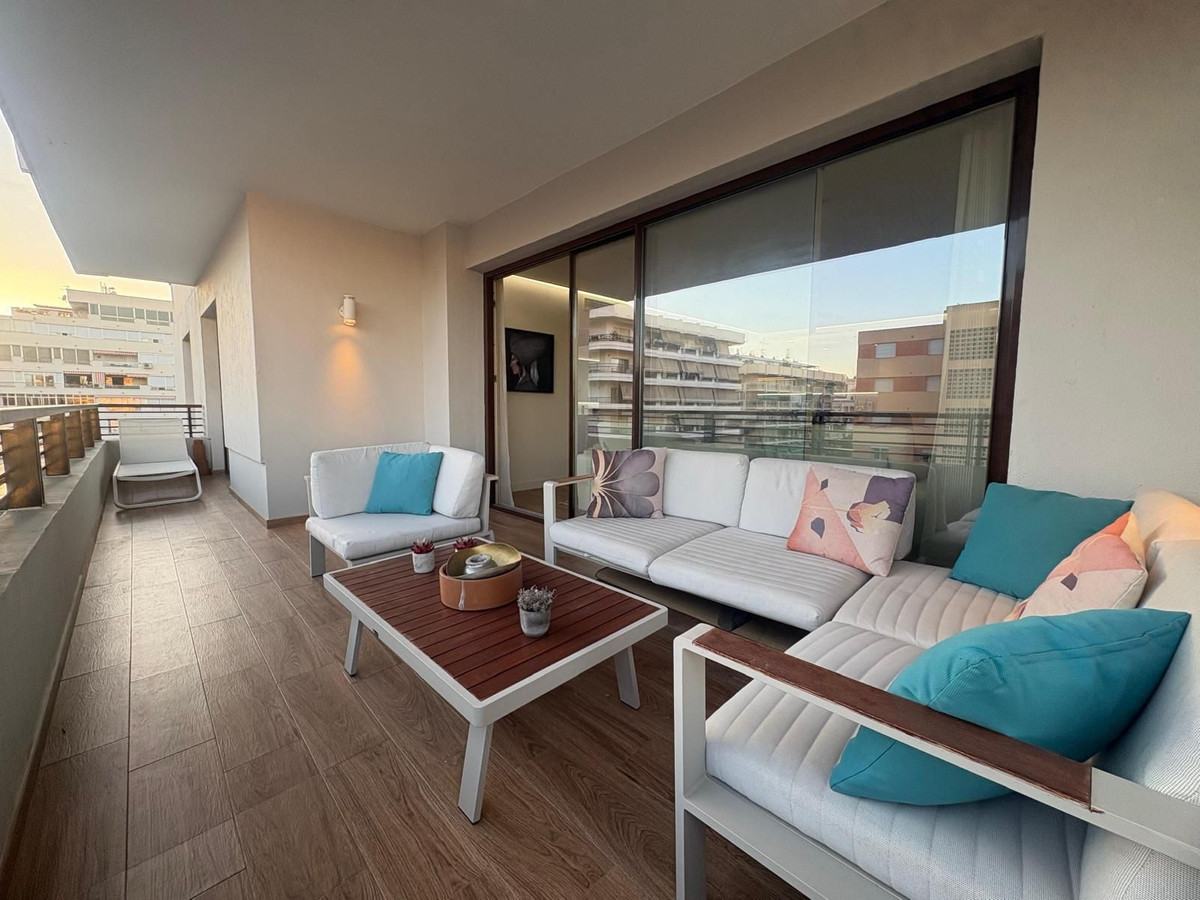 Apartamentos de 4 dormitorios en venta en Marbella – R5233582