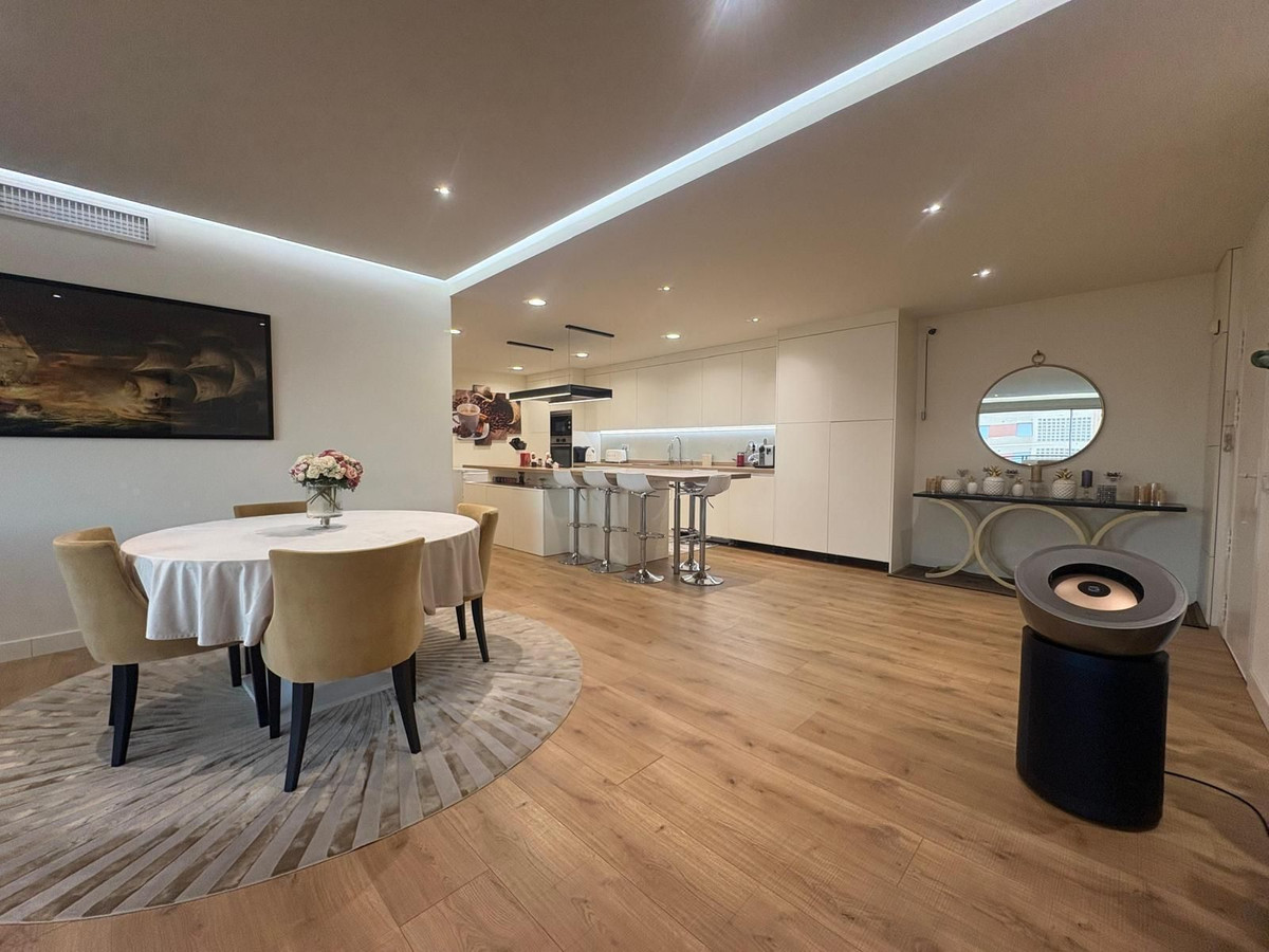 Apartamentos de 4 dormitorios en venta en Marbella – R5233582