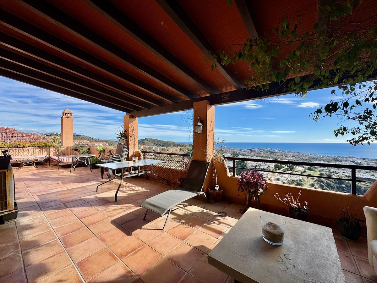 3 bedroom Penthouses for sale in Calahonda – R5257852