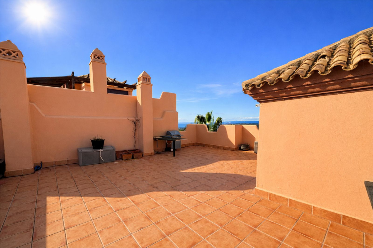 3 bedroom Penthouses for sale in Calahonda – R5257852