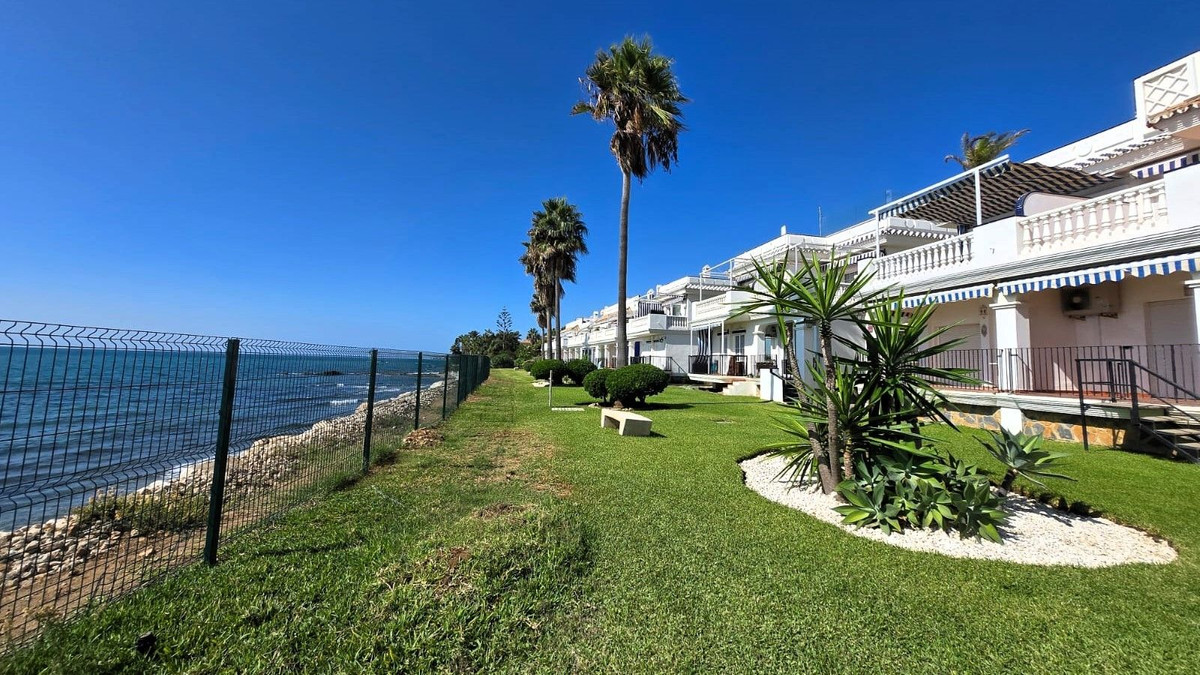 2 bedroom Apartments for sale in Mijas – R5195428