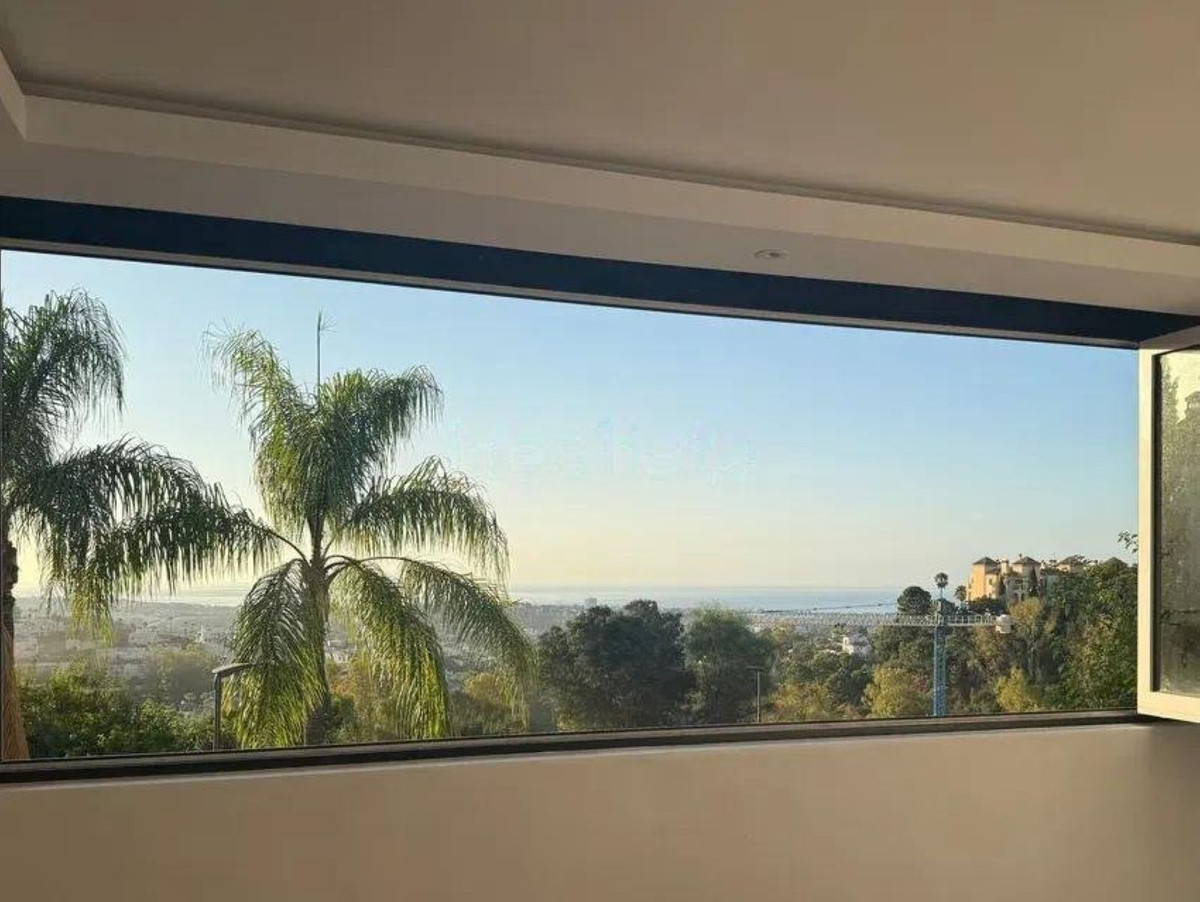 2 bedroom Apartments for sale in La Quinta – R5231047