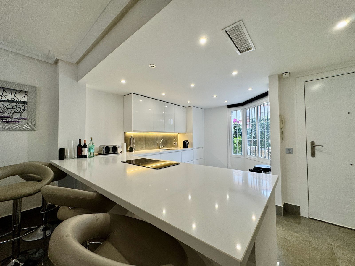 3 bedroom Semi-detached for sale in Cabopino – R5227765