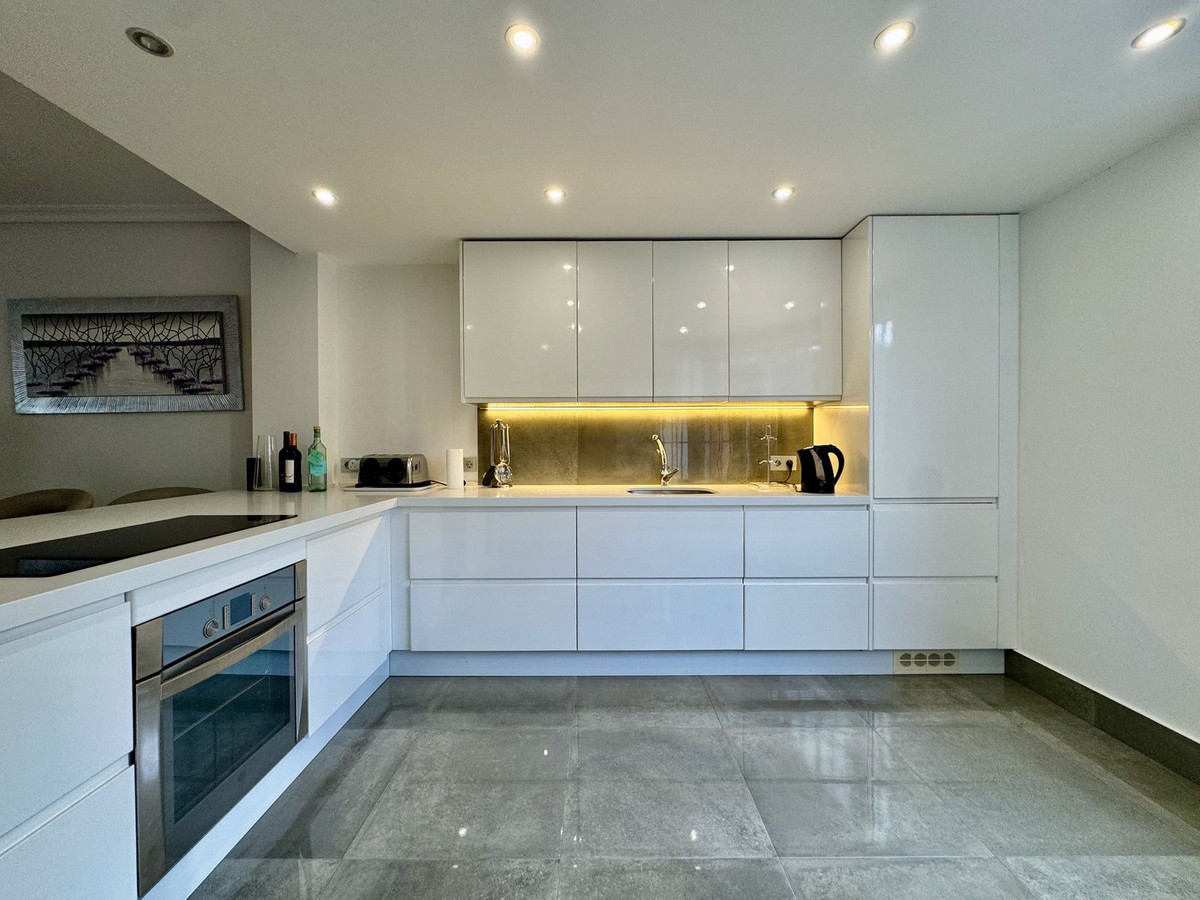 3 bedroom Semi-detached for sale in Cabopino – R5227765