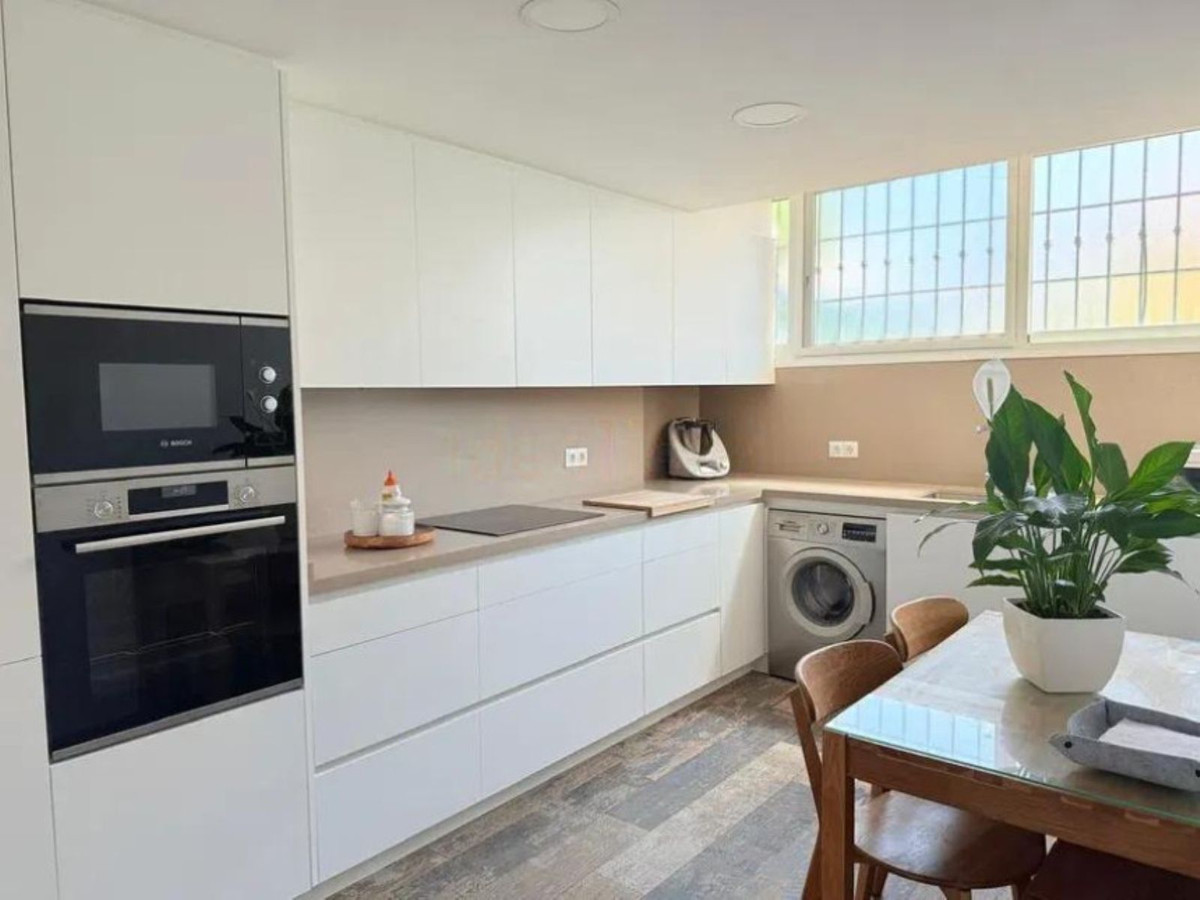 4 bedroom Townhouses for sale in Marbella – R5186470