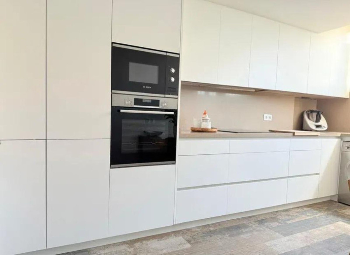 4 bedroom Townhouses for sale in Marbella – R5186470