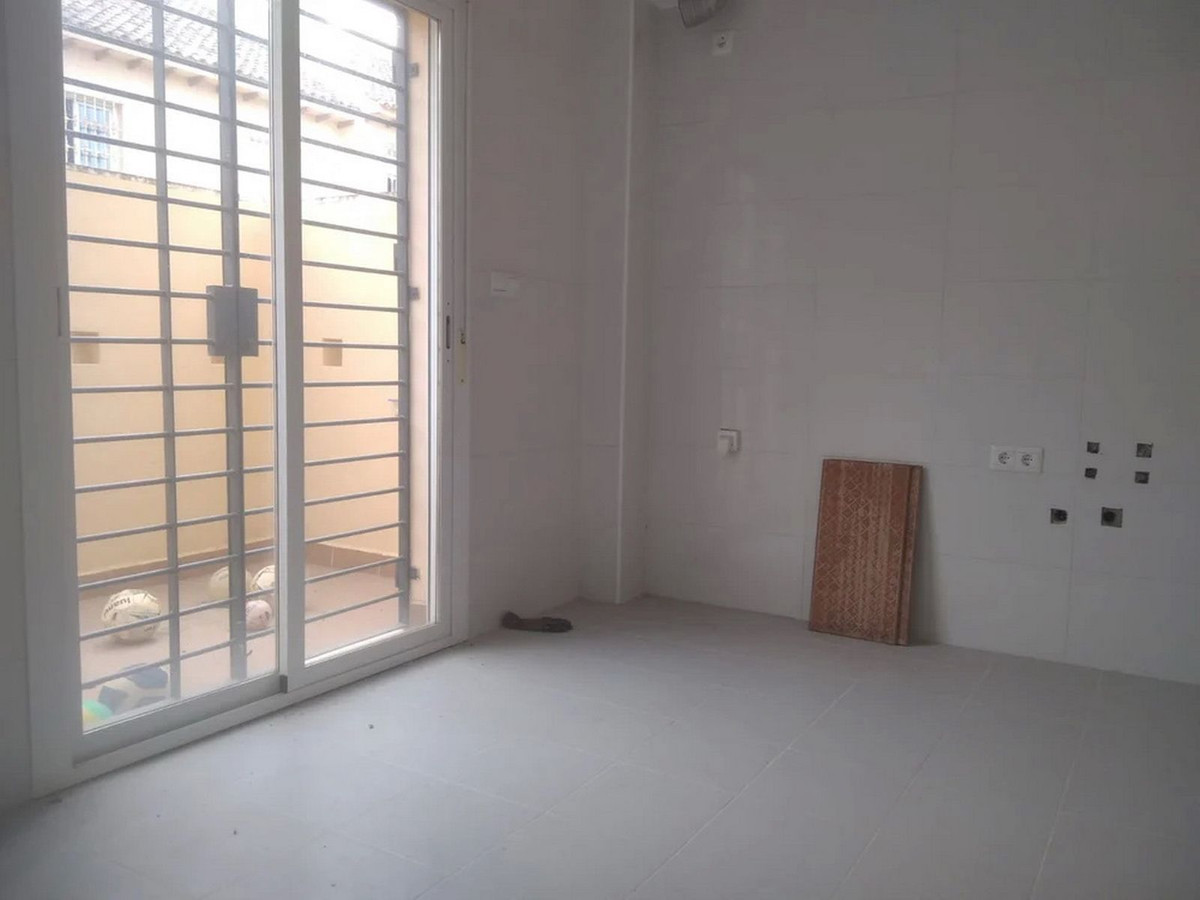 3 bedroom Townhouses for sale in Calahonda – R5051149 3 bedroom Townhouses for sale in Calahonda – R5051149