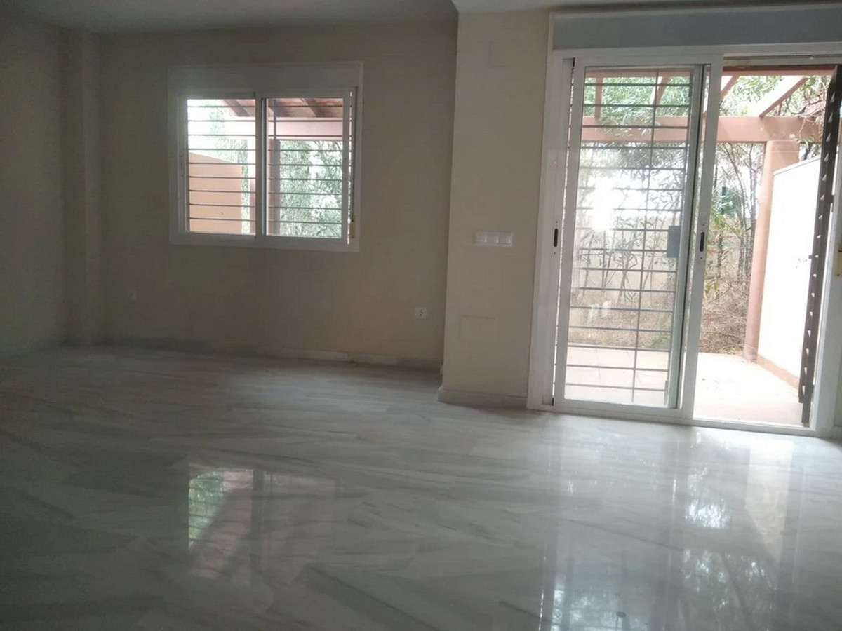 3 bedroom Townhouses for sale in Calahonda – R5051149 3 bedroom Townhouses for sale in Calahonda – R5051149