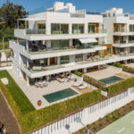 Apartamentos de 4 dormitorios en venta en Milla de Oro – R5058217