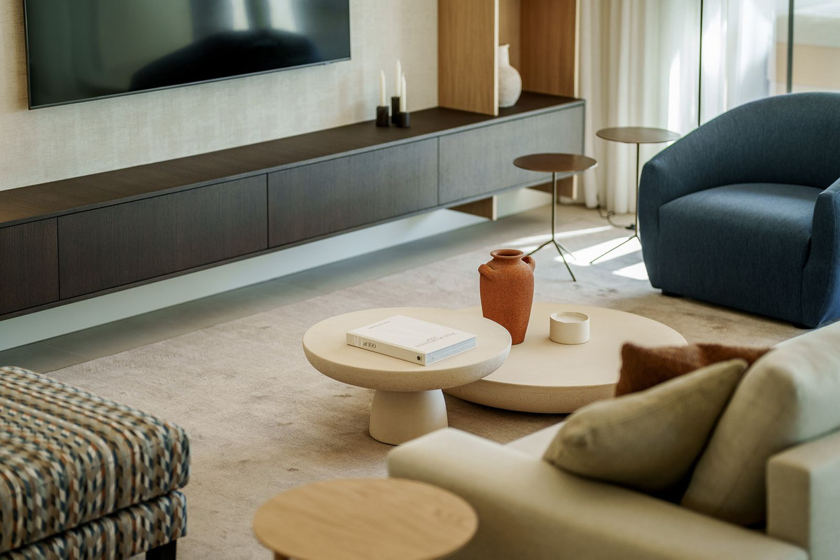 Apartamentos de 4 dormitorios en venta en Milla de Oro – R5058217