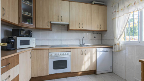 6 bedroom Townhouses for sale in Marbella – R5241871