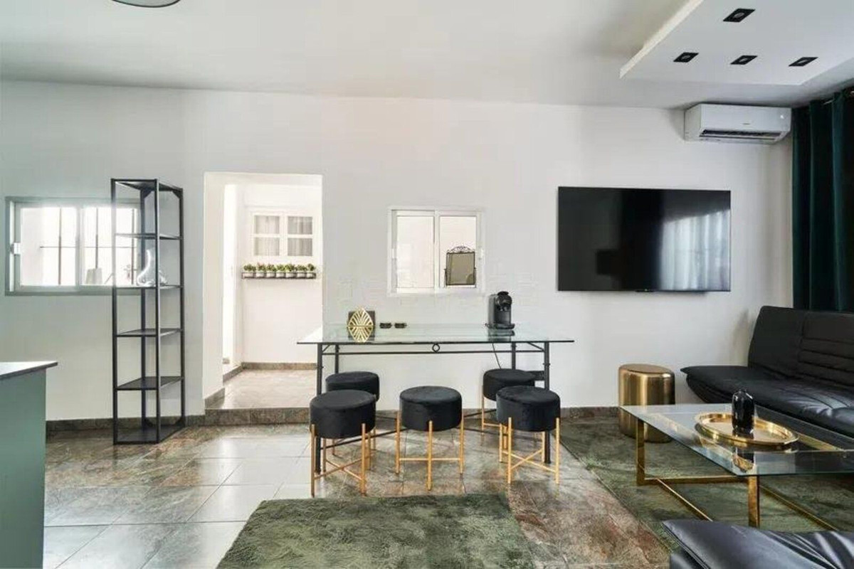 Adosados de 4 dormitorios en venta en Marbella – R5227312