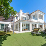 Villas de 3 dormitorios en venta en Atalaya – R5180032